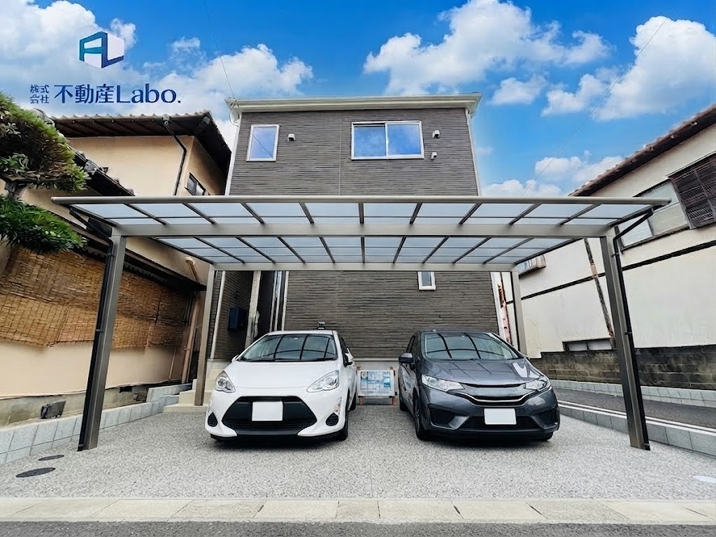 クレイドルガーデン函南町間宮第３　～全２棟～のその他|●外構CG● 外観写真のカーポート、車はCGでイメージとなります。別途、追加工事でカーポートの設置も可能です♪