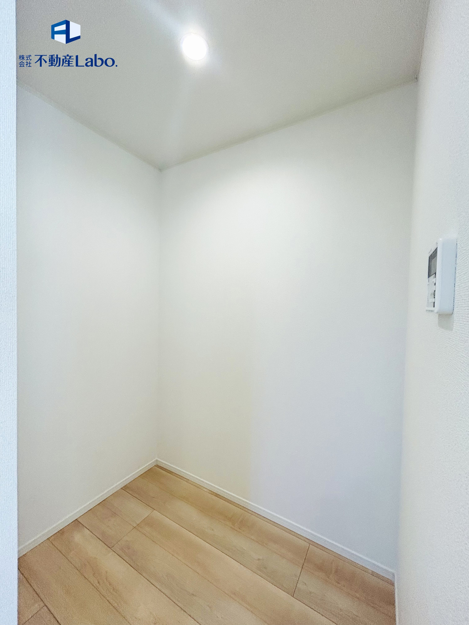 クレイドルガーデン　沼津市沢田町第1の収納|●２号棟パントリー●
キッチン横にある暮らしの快適さを高めてくれる収納スペース♪日用品のストック、調味料、災害時の備蓄、家事道具などいろいろなものが収納可能♪