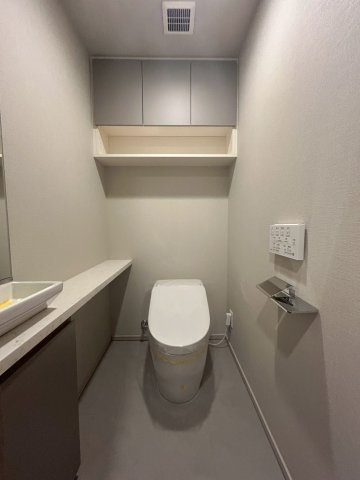 デュオヒルズ秋谷のトイレ|ゆったりとした空間のトイレです