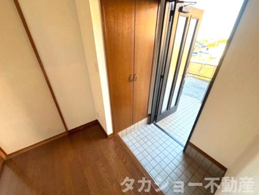 市原市惣社　中古戸建の玄関