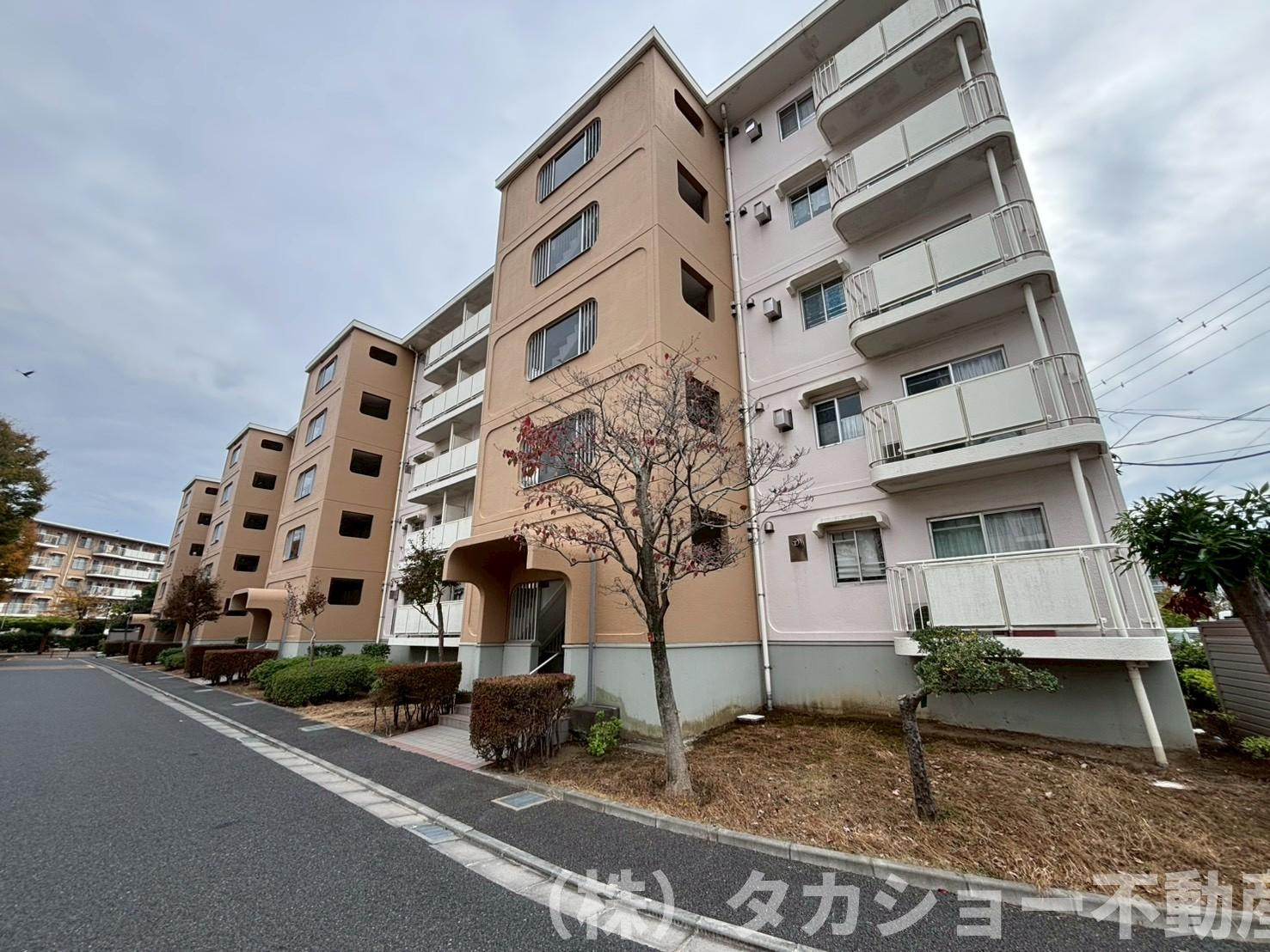 高浜北団地　27号棟の外観