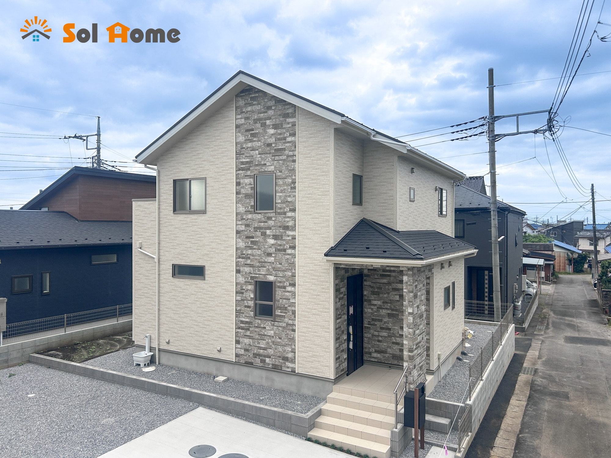 伊勢崎市豊城町　新築住宅全2棟の外観|◆本日のご案内も大歓迎です♪◆ 図面や写真では分からない部分を不動産のプロが丁寧にご説明いたします！！ 年中無休のソルホームはいつでもお問い合わせをお待ちしております♪