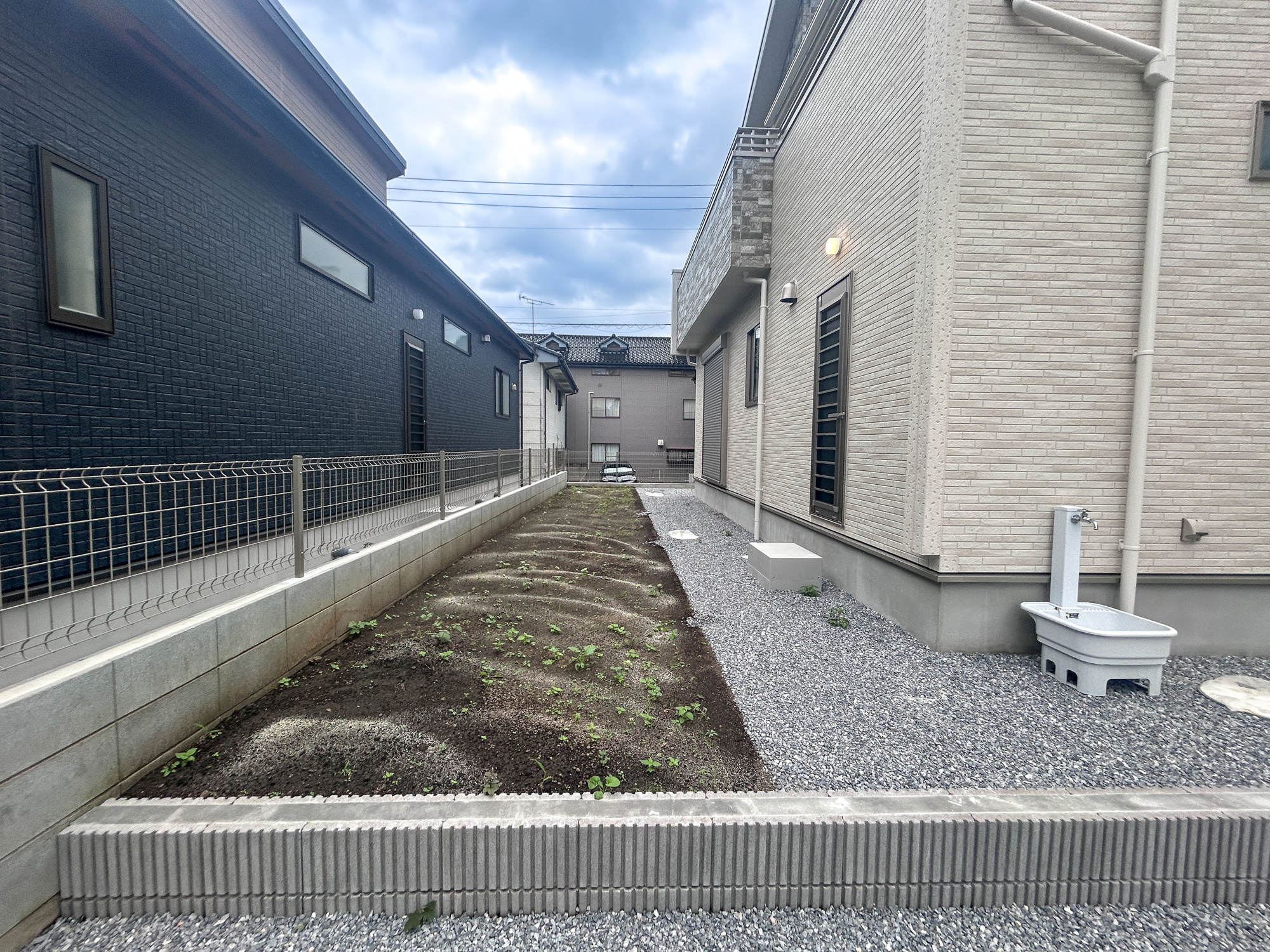 伊勢崎市豊城町　新築住宅全2棟の庭|お庭での家庭菜園・ガーデニングを通じて、お子様と一緒に育てていくと、思い出も増えていきそうですね♪