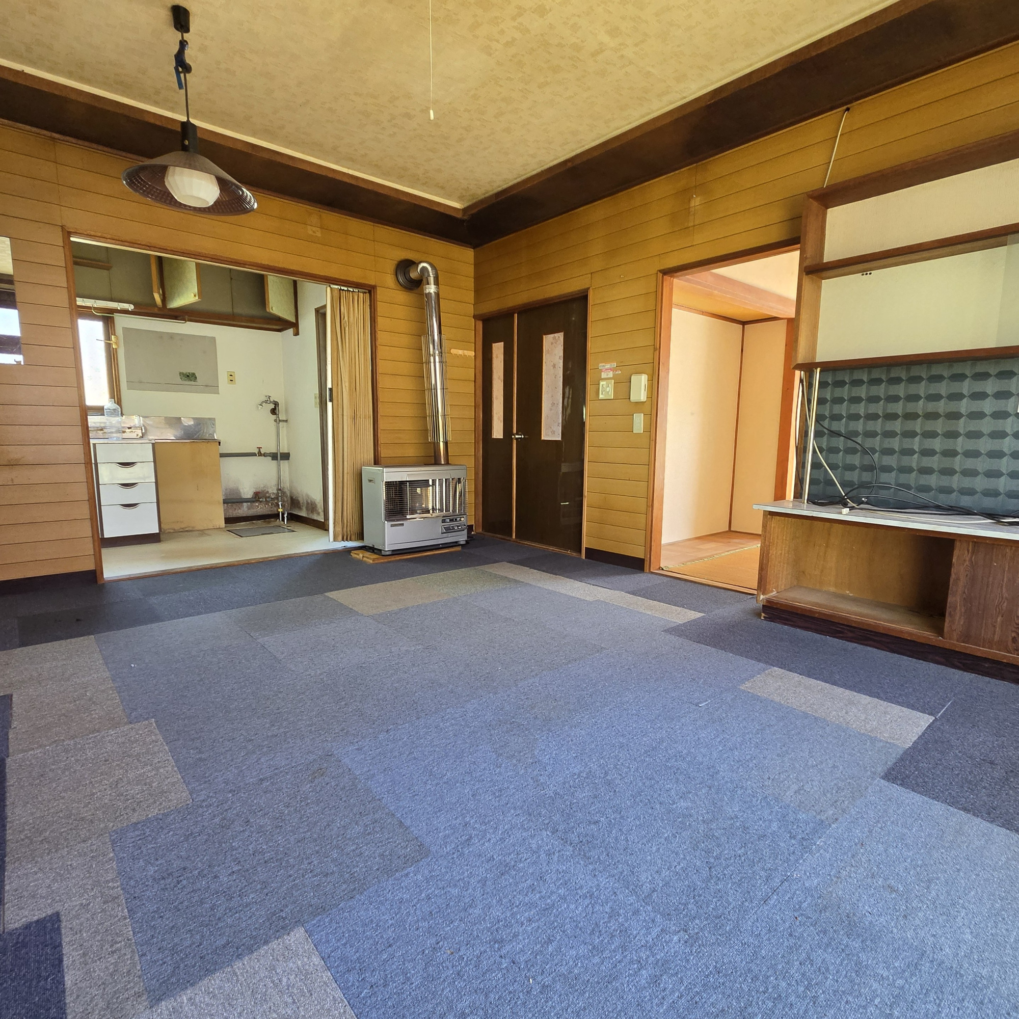 登別市片倉町1丁目12-4　中古住宅の居間・リビング