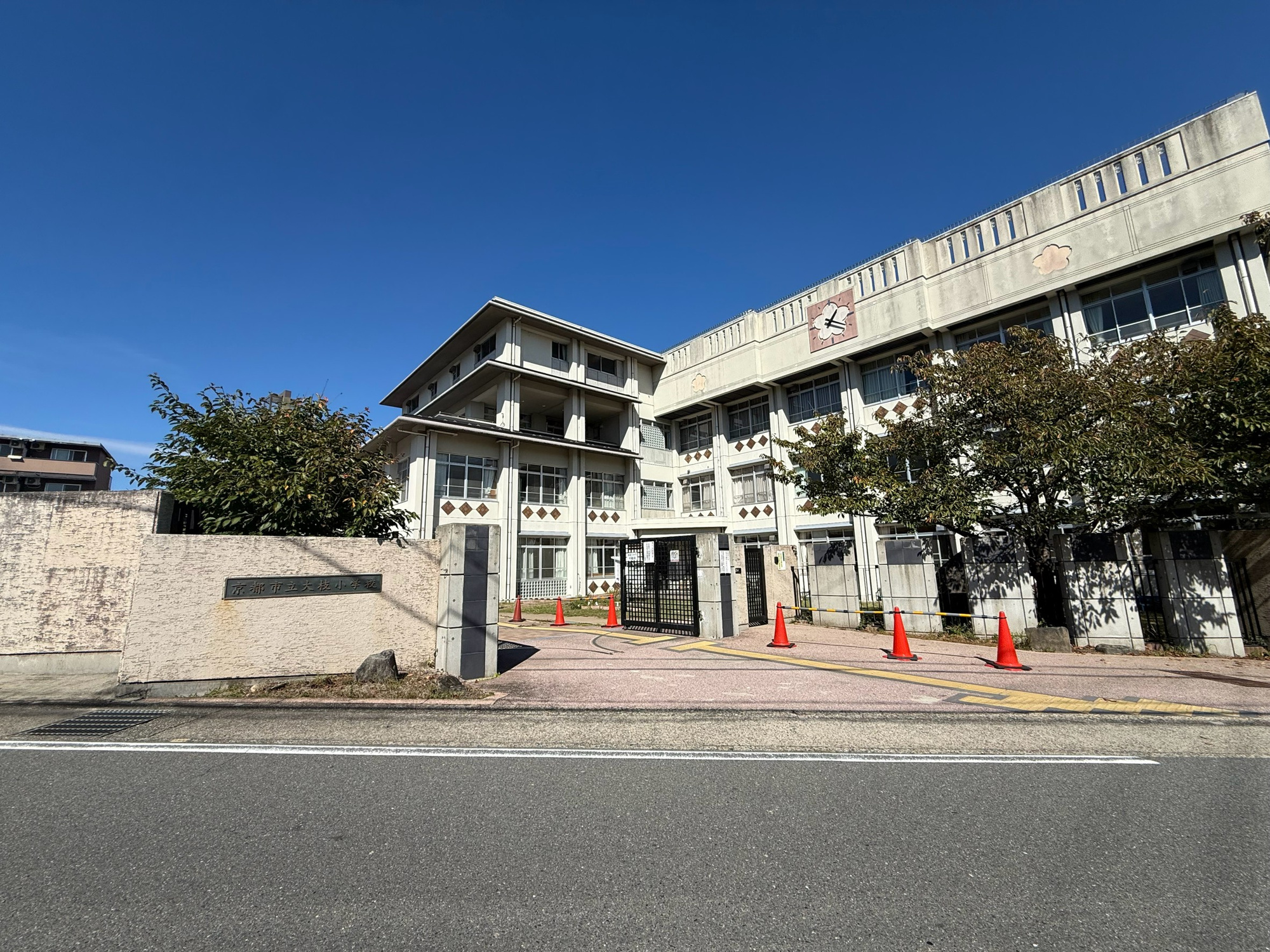 大枝中山町戸建の周辺