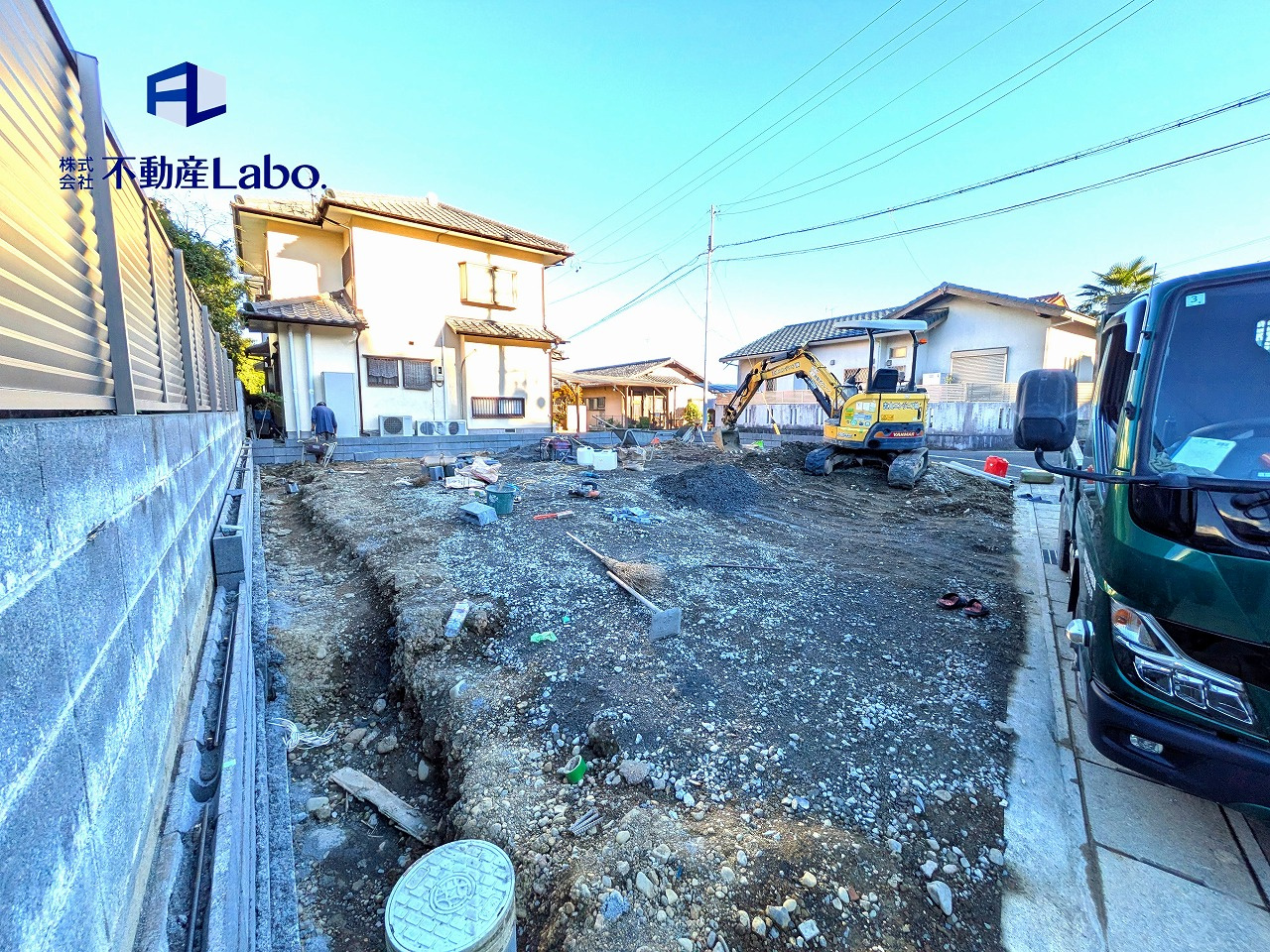 ハートフルタウン　清水区殿沢2丁目2424番　全1棟　の前面道路含む現地写真