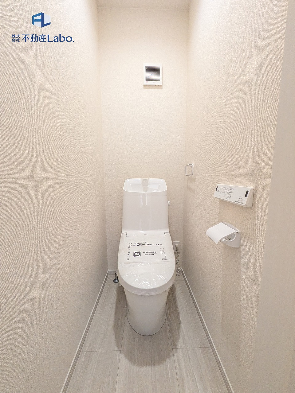 清水区　中矢部町8期　全1棟のトイレ|●トイレ● １階、２階それぞれに温水洗浄便座となっております♪