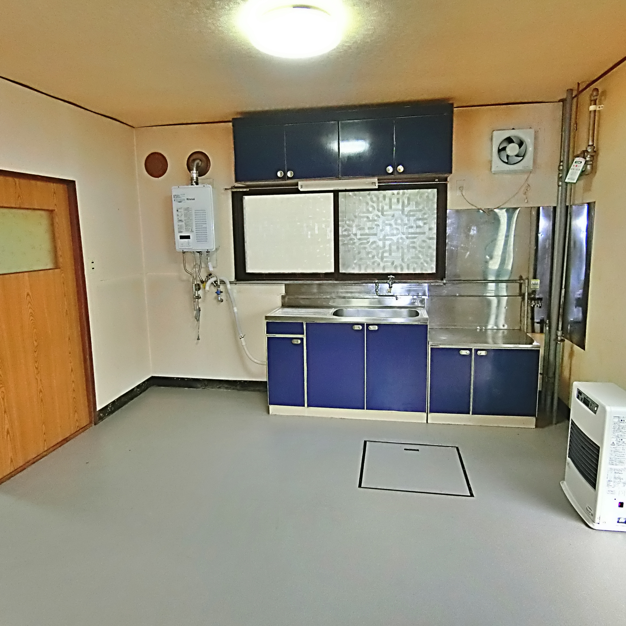室蘭市増市町1丁目9-21　コーポエスポアールの居間・リビング
