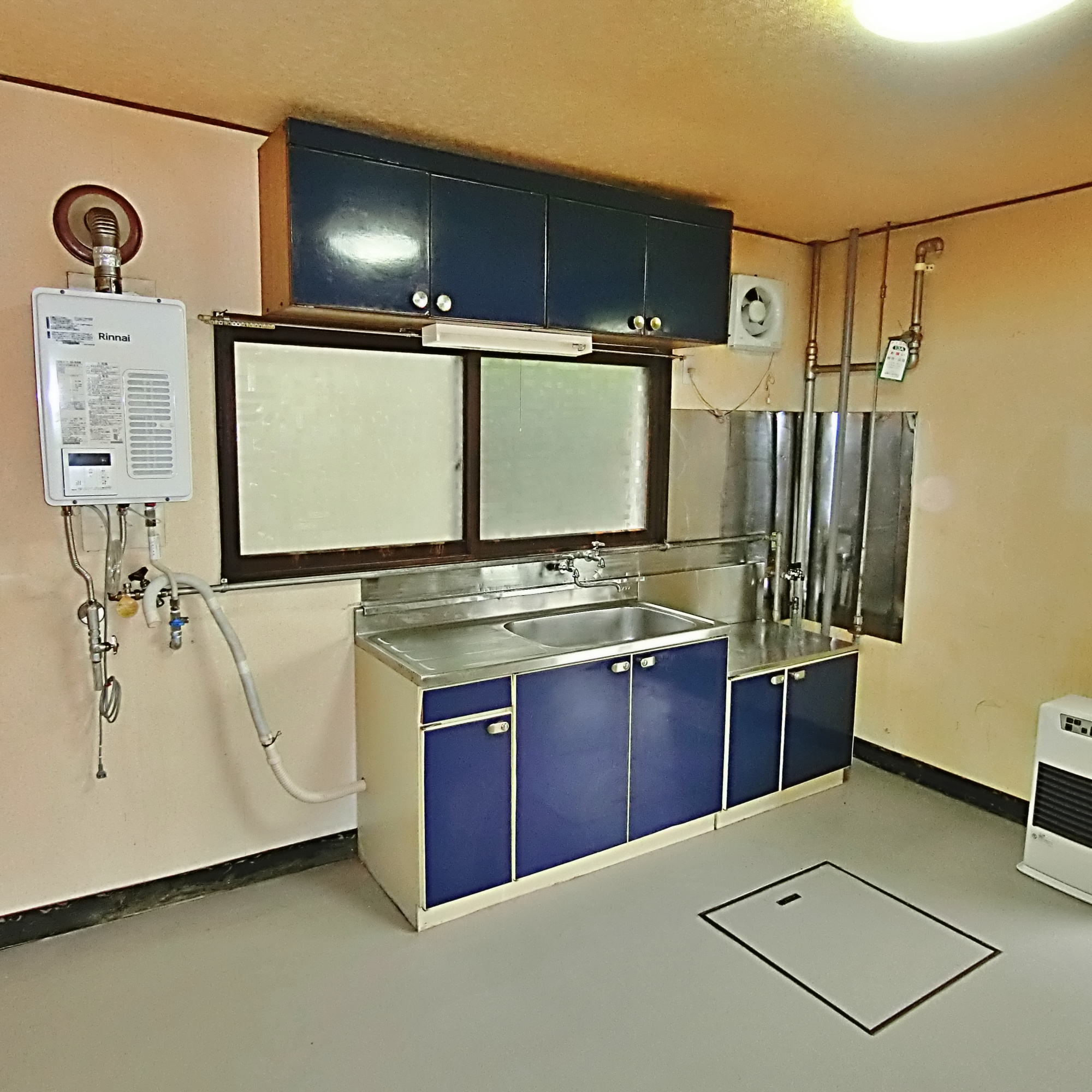室蘭市増市町1丁目9-21　コーポエスポアールのキッチン