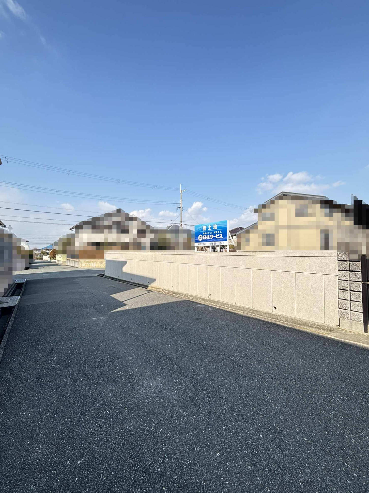 美賀多台２丁目土地の前面道路含む現地写真|南西側公道幅員約6.0ｍ