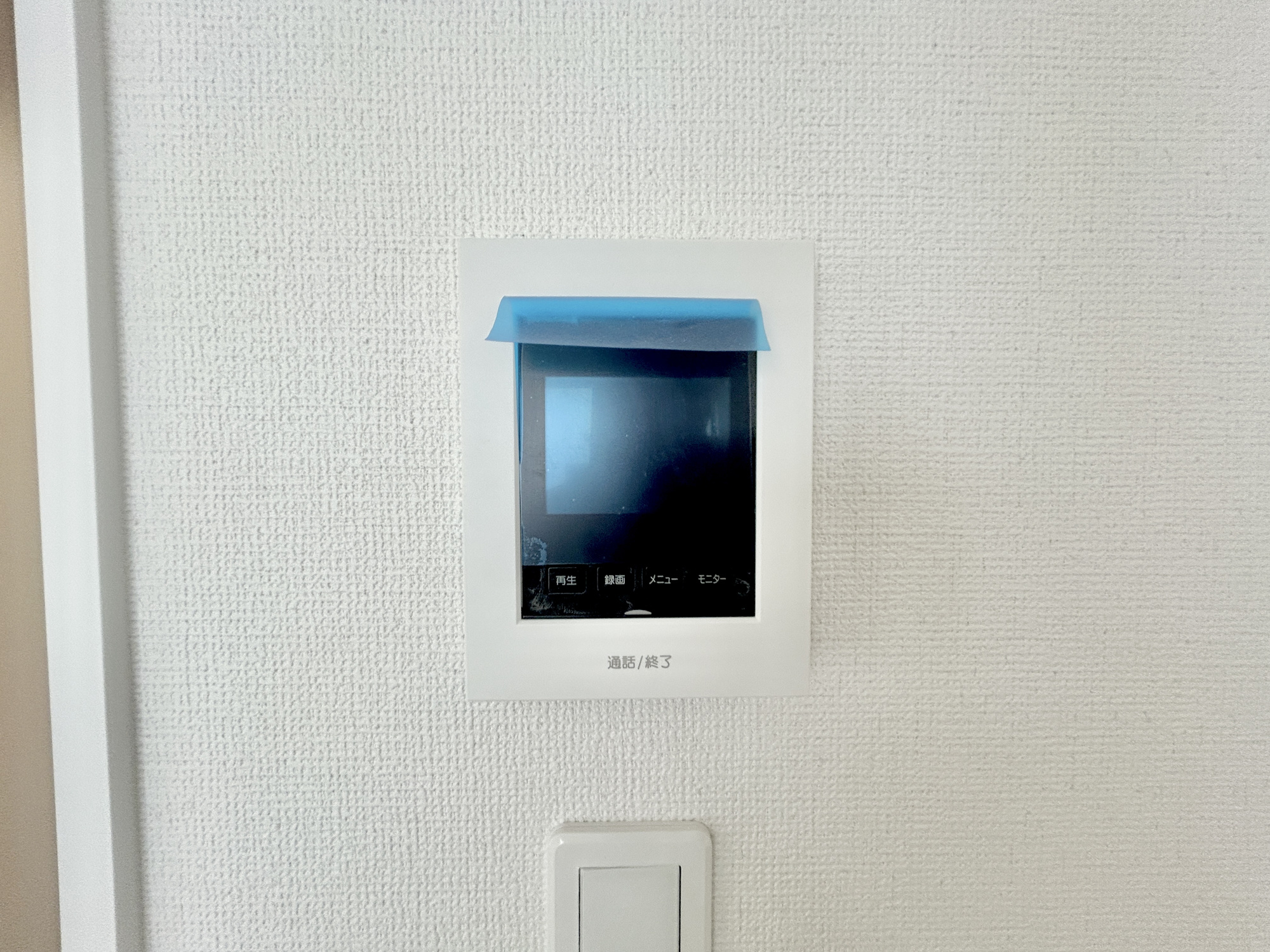 渋川市石原　新築住宅全3棟のセキュリティ|TVモニタ付きのインターフォンには録画機能もあるので外出時誰が来たのか確認できます♪ 防犯機能も高く、今では必需品です！			