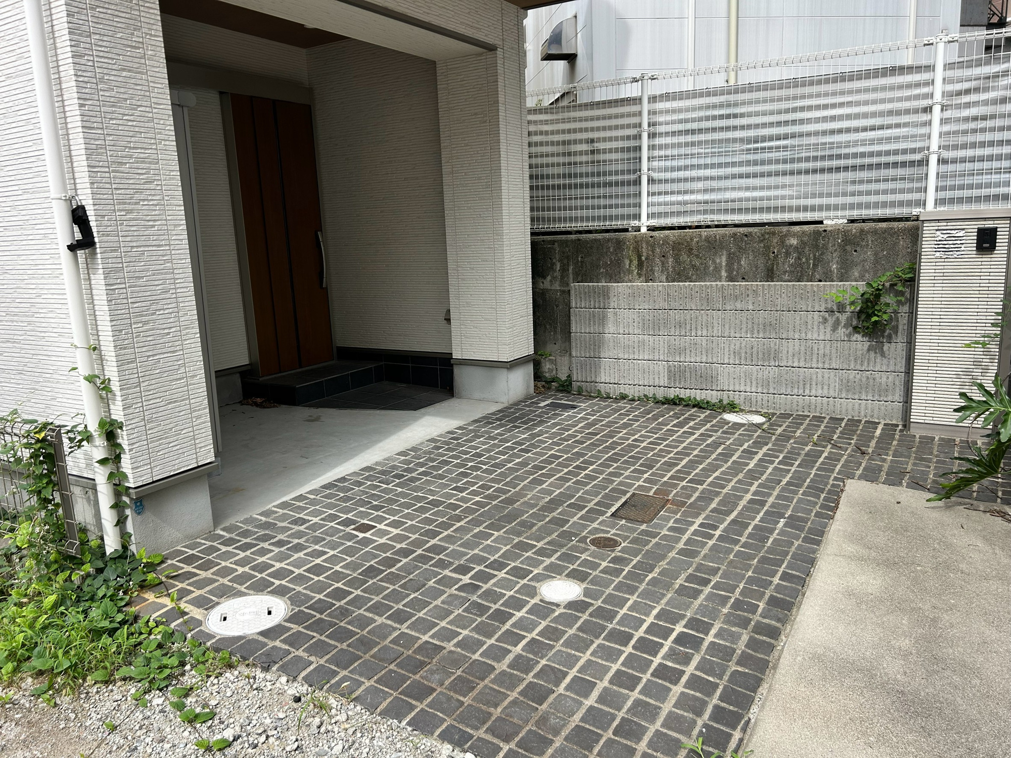 生田町4丁目戸建の駐車場|駐車場