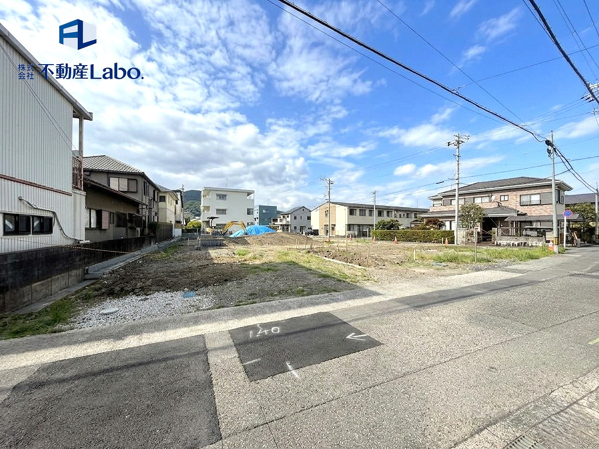 クレイドルガーデン　静岡市葵区新伝馬第3の前面道路含む現地写真|現在建築中♪
完成後の新生活をイメージしながらご見学いただけます♪