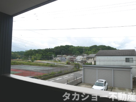 市原市青葉台1丁目　中古戸建の展望|南向きバルコニーですので洗濯物も乾きやすい!!