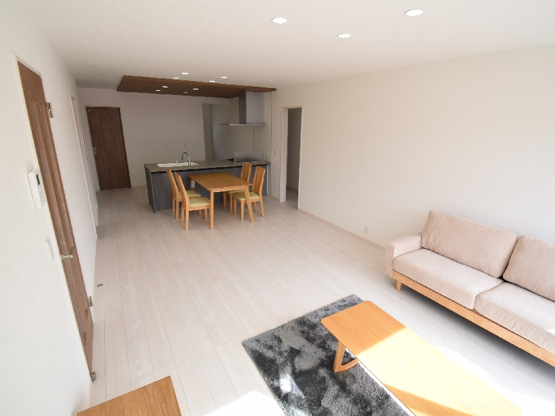 【７号棟：リビング】家具入り写真