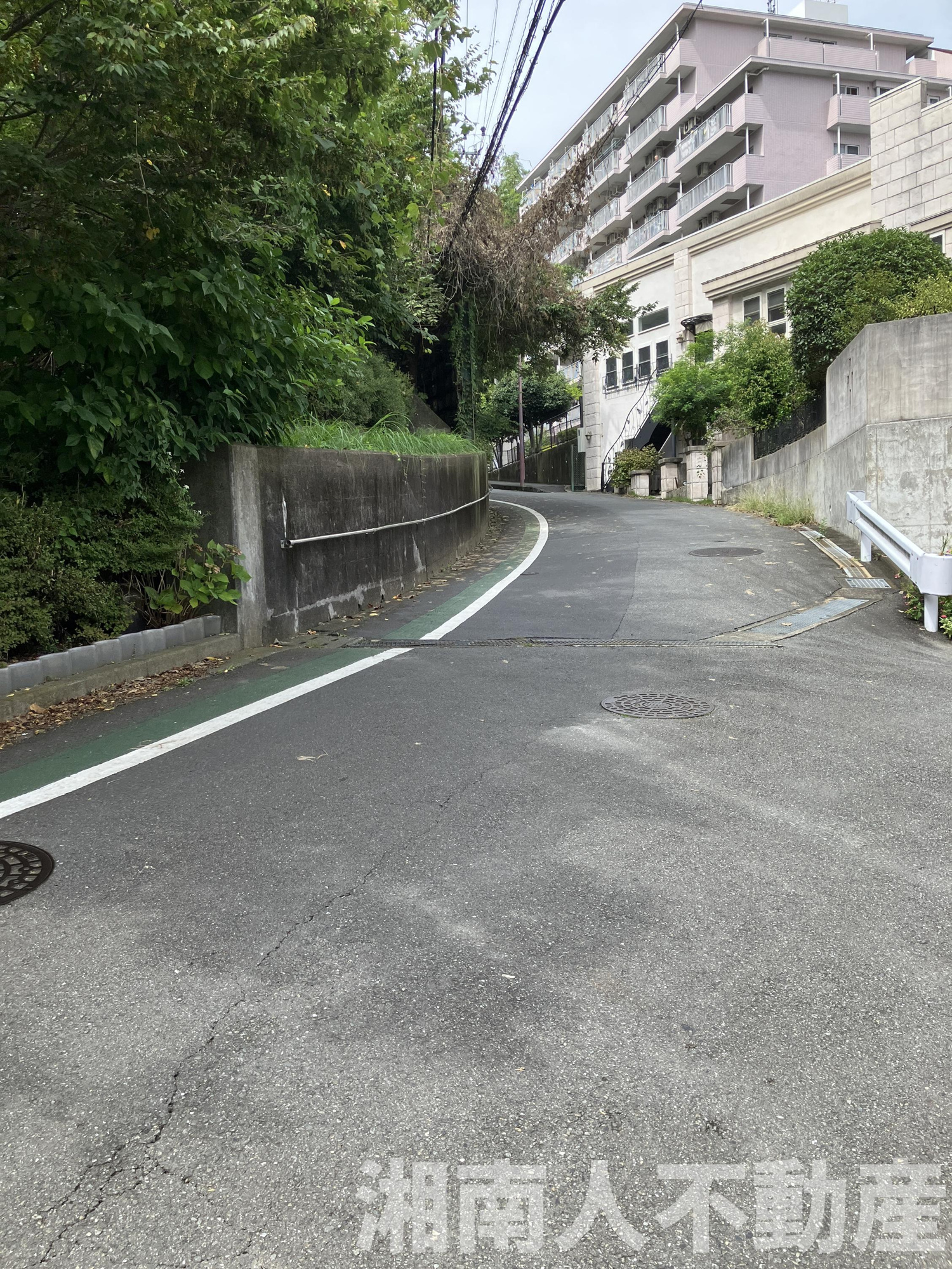 プレール鎌倉岡本の周辺