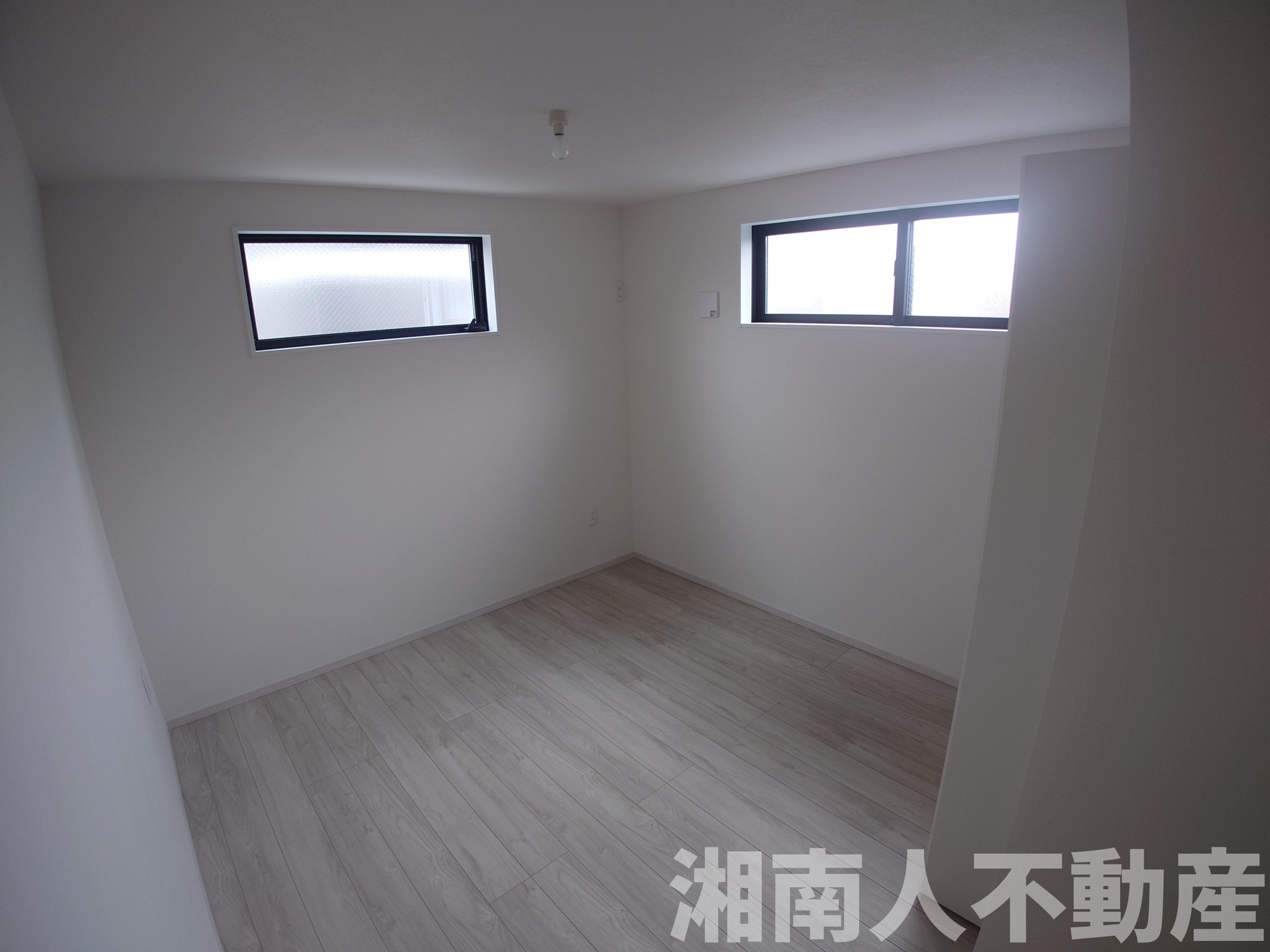 平塚市達上ケ丘１４６３－１新築戸建ての洋室|きれいな洋室です