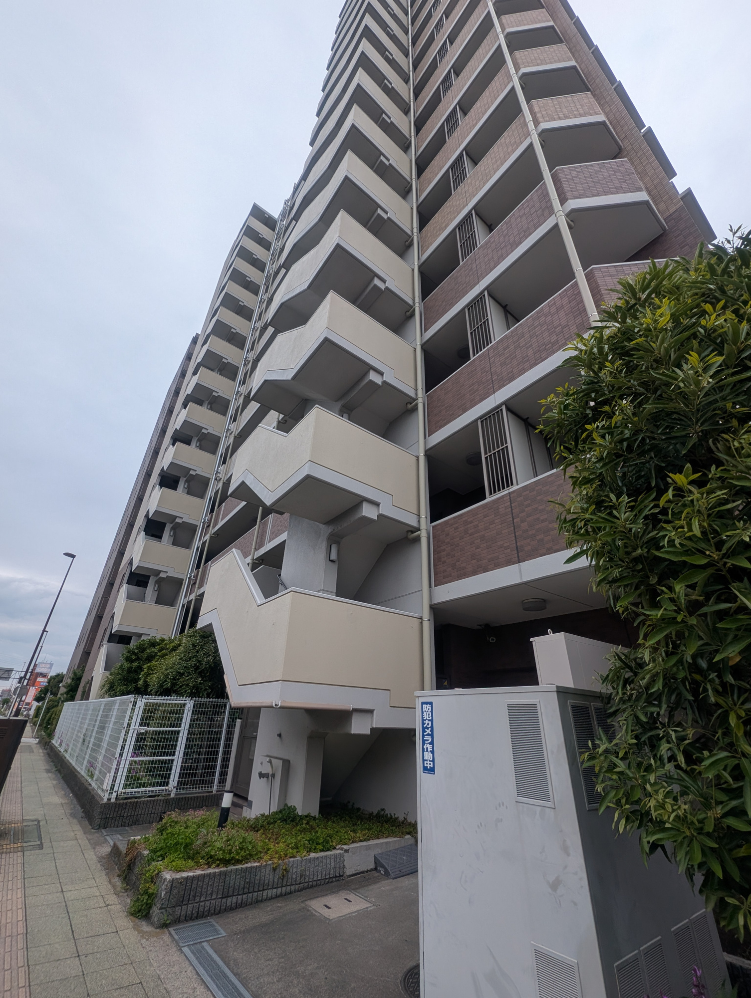ライフレビュー本厚木の外観