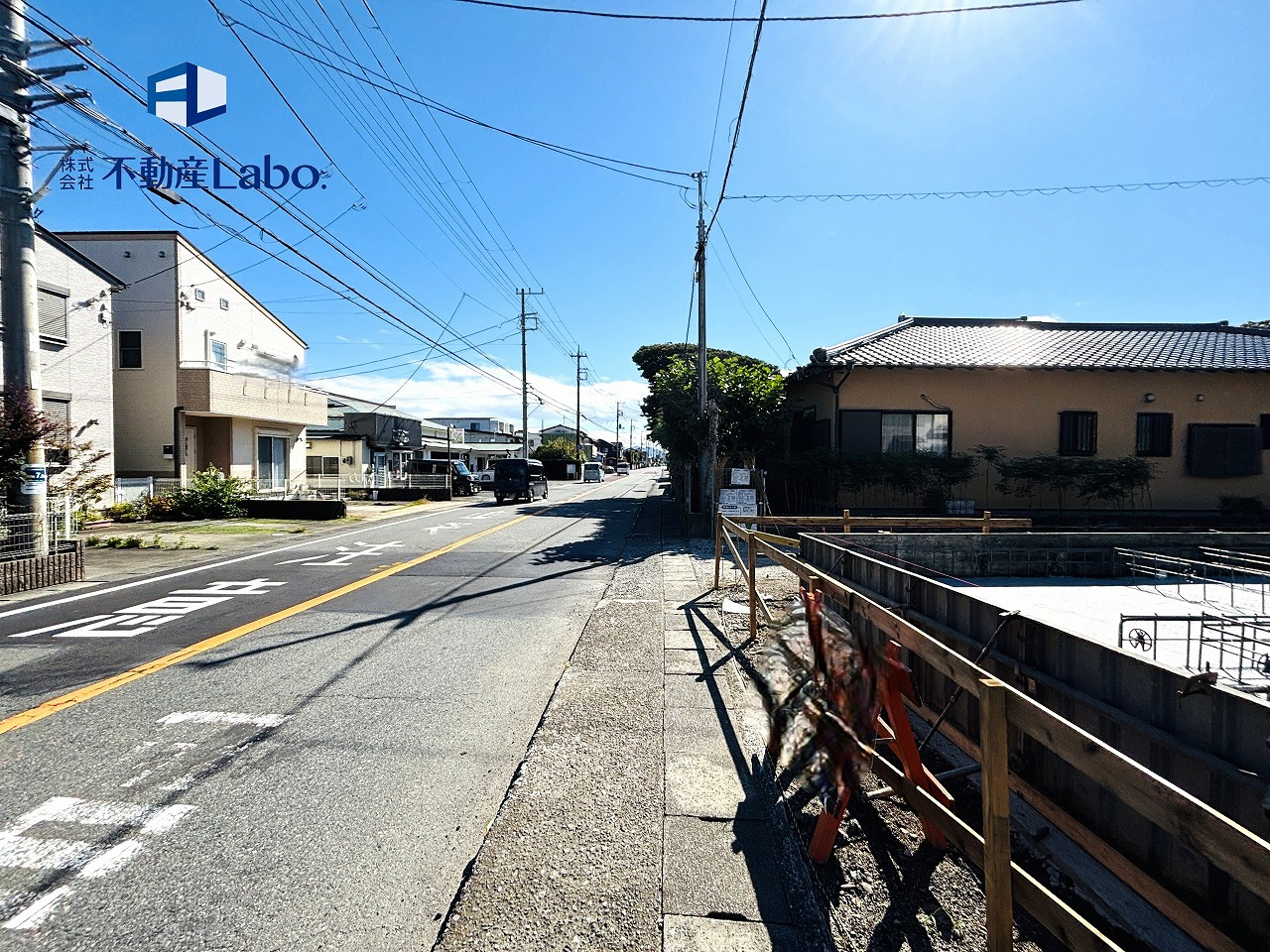 クレイドルガーデン　沼津市松長　第5　全3棟の前面道路含む現地写真|前面道路は2車線の8.5ｍもある広々道路です♪