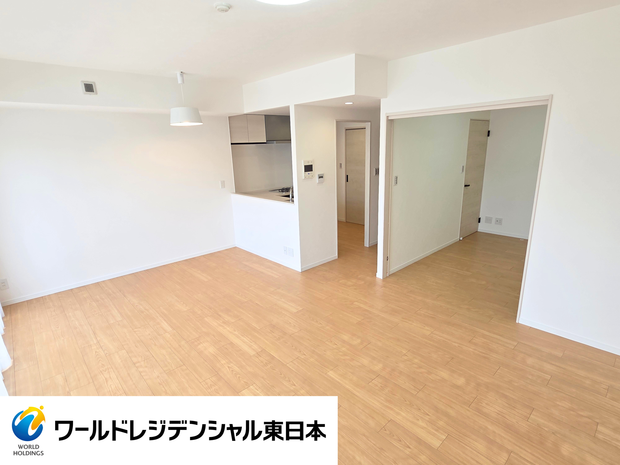ライオンズタワー仙台広瀬の居間・リビング|南向きのため陽当たり良好です。