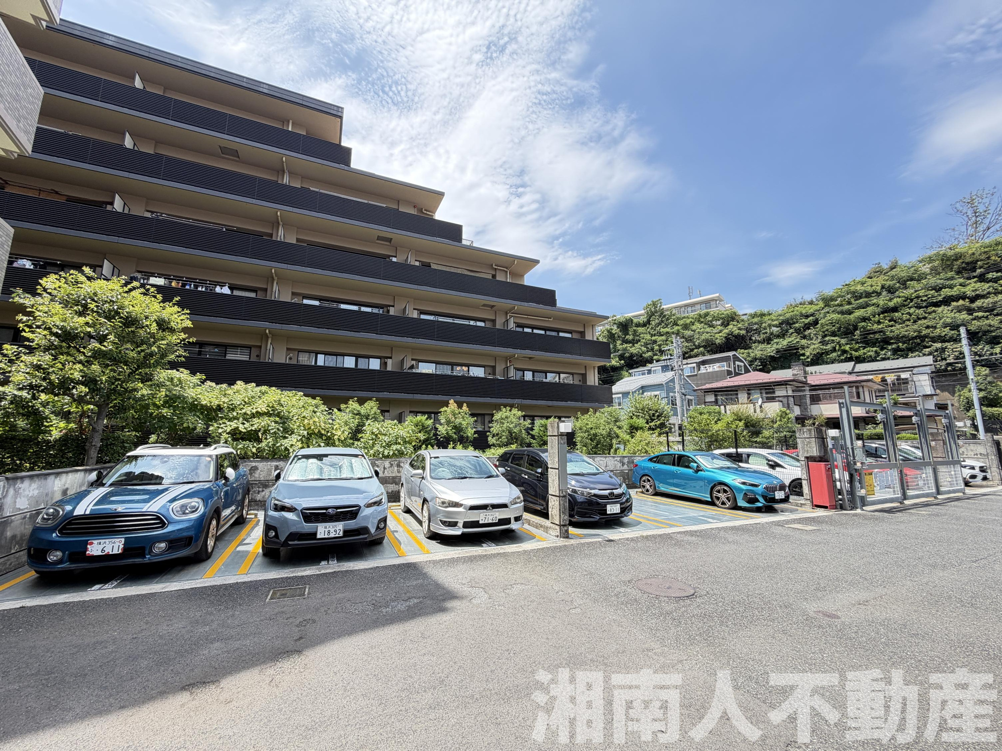 サンヴェール鎌倉岩瀬の駐車場|駐車場があるので、車を買う予定の方も安心です