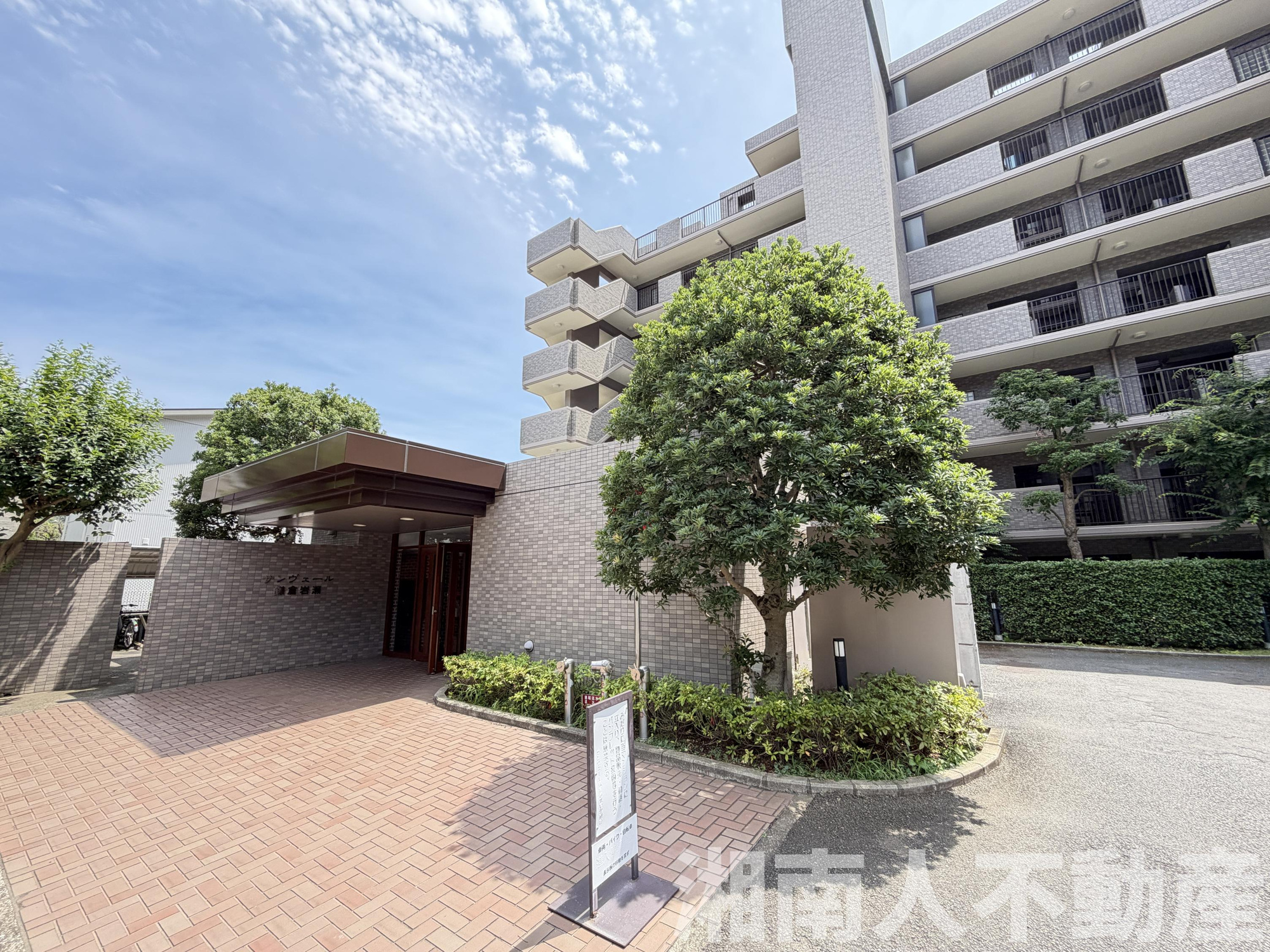 サンヴェール鎌倉岩瀬の外観|外観は落ち着いています