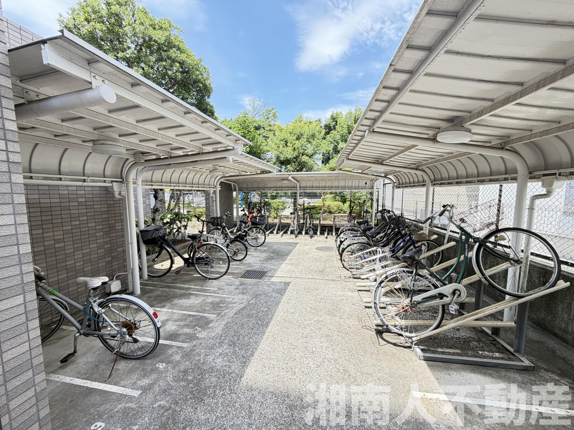 サンヴェール鎌倉岩瀬の駐輪場