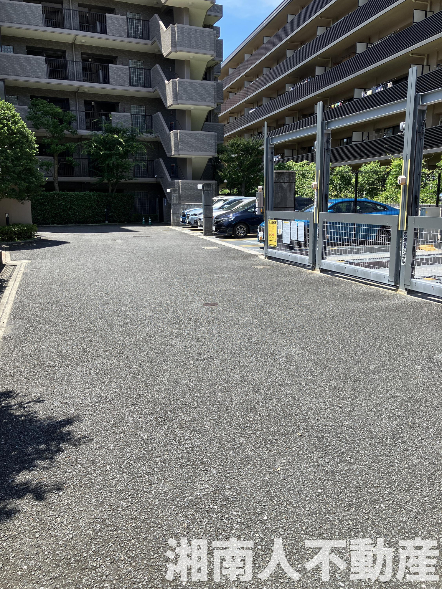 サンヴェール鎌倉岩瀬の駐車場|駐車場があります