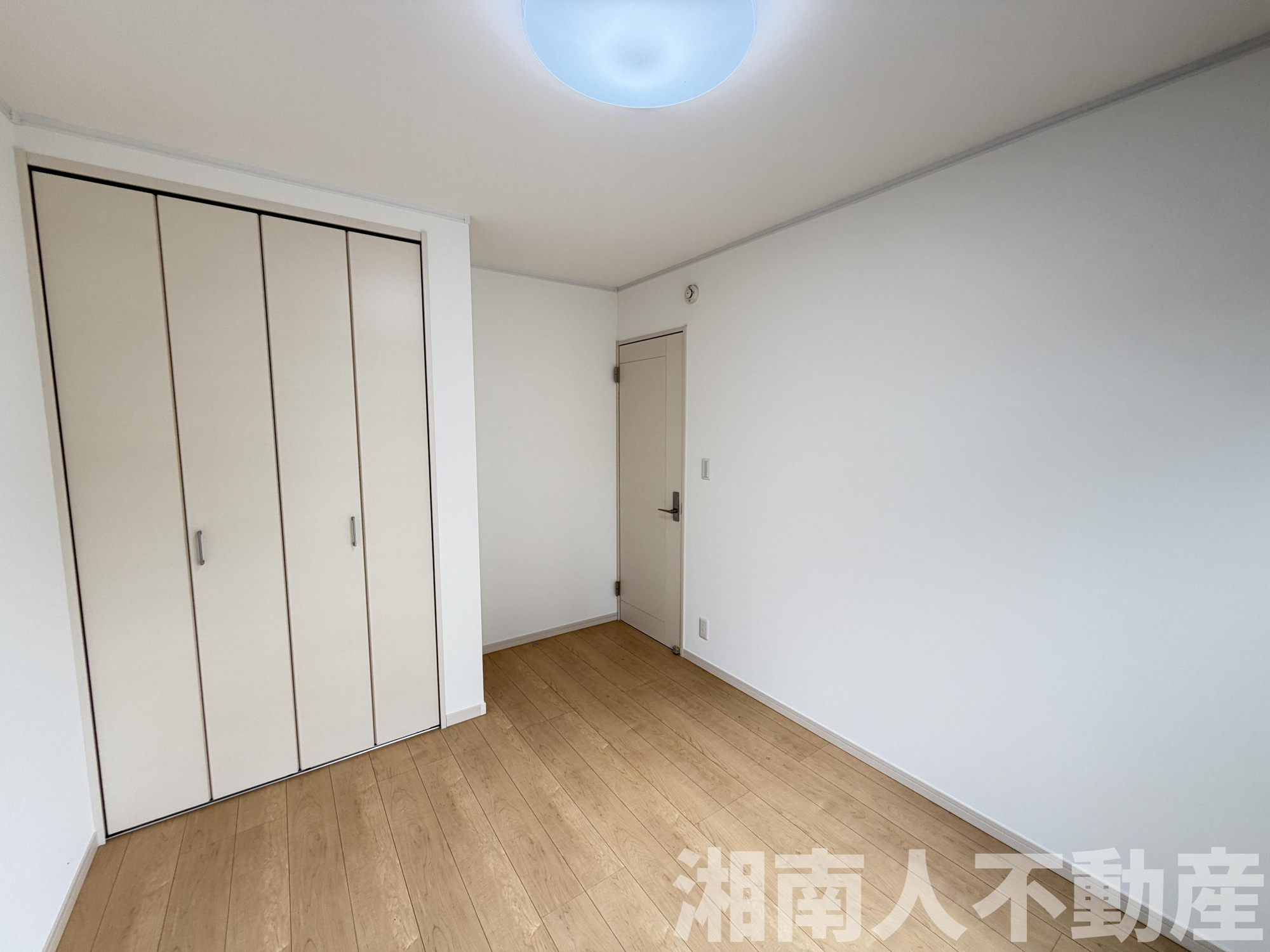 鎌倉市腰越1丁目１０－４３－２戸建の洋室|ゆったりした洋室です