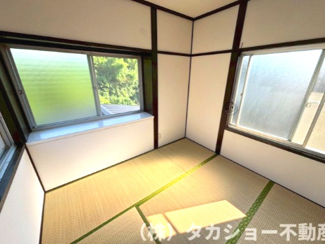 市原市中高根　中古戸建の寝室|明るい2階の和室です。