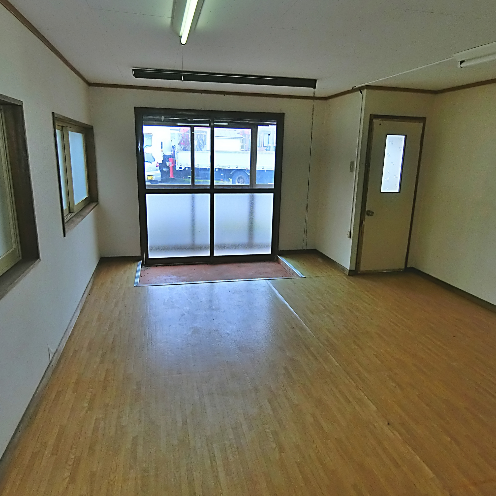室蘭市日の出町1丁目19-17　共同ビルのその他