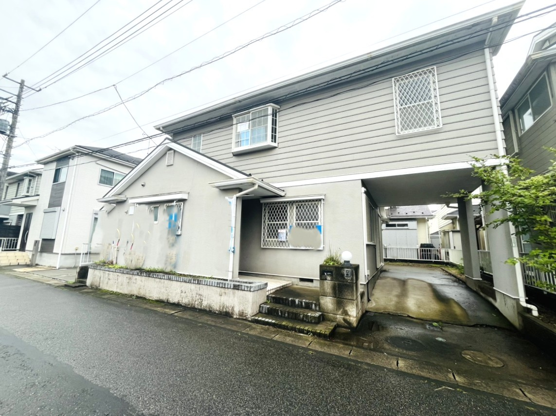 野田市柳沢中古戸建の前面道路含む現地写真|８月にリフォーム完成予定です。外壁塗装も行います♪