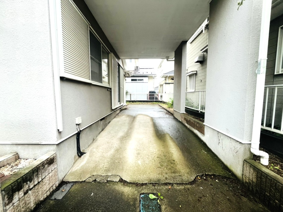 野田市柳沢中古戸建の駐車場|縦列駐車２台可能！