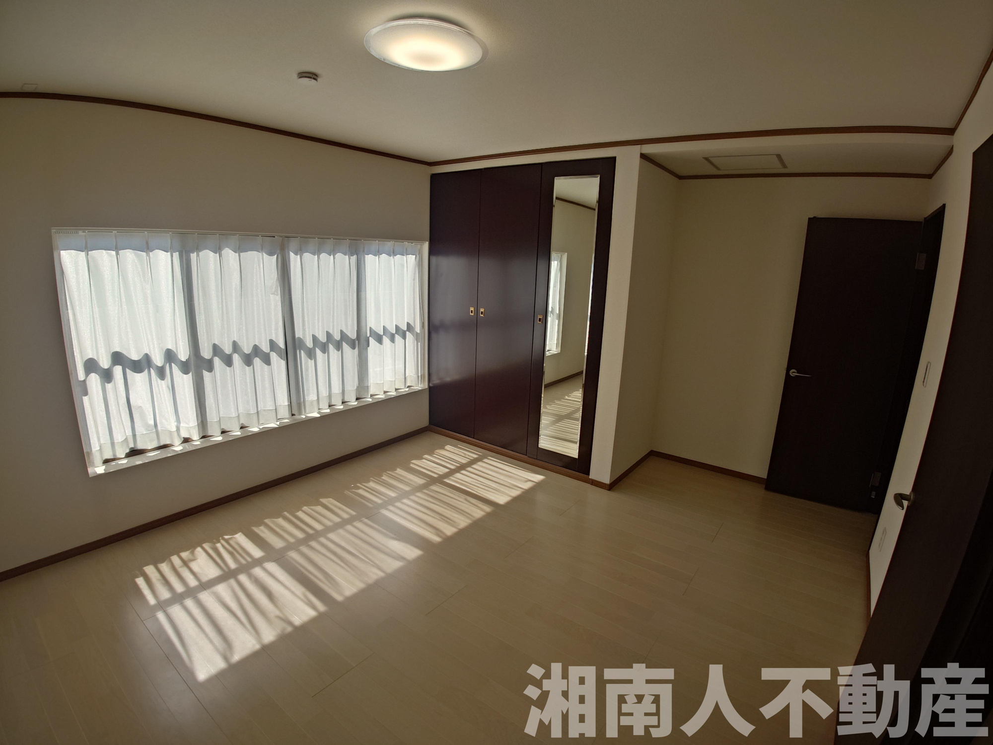 フルリノベーション！　平塚市徳延3丁目　中古戸建の洋室|コンパクトで使いやすい洋室です