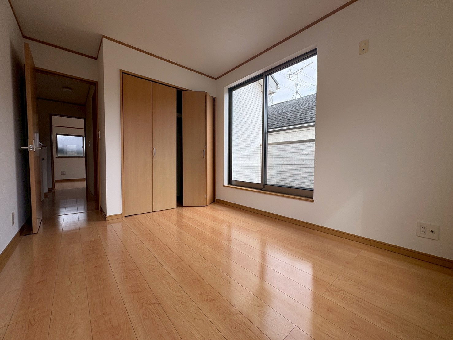 戸建 川口市大字赤井の洋室