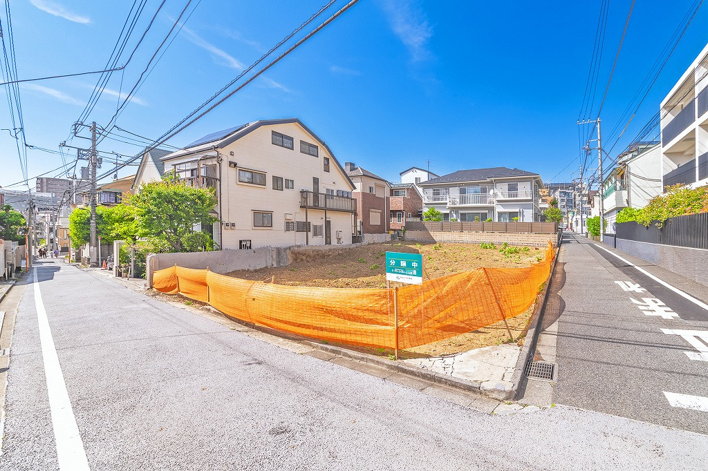 宅地分譲［新宿区矢来町］の前面道路含む現地写真
