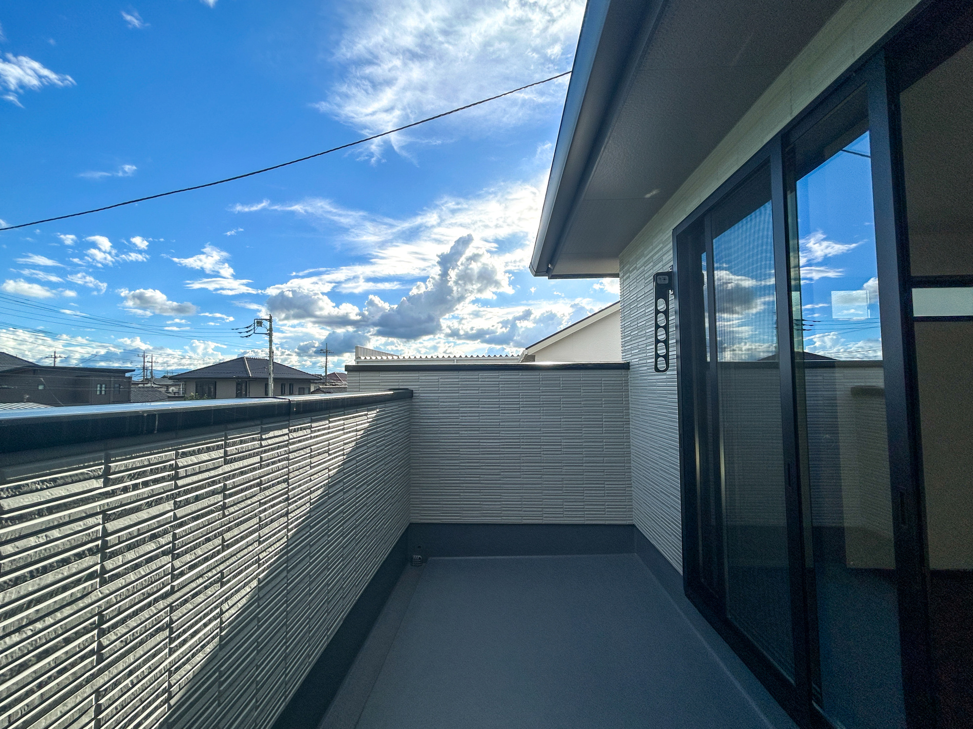 前橋市下新田町第9　新築住宅全5棟のバルコニー|南面のバルコニーは1日中、日当たりが良いので洗濯物もすぐ乾きますね♪
