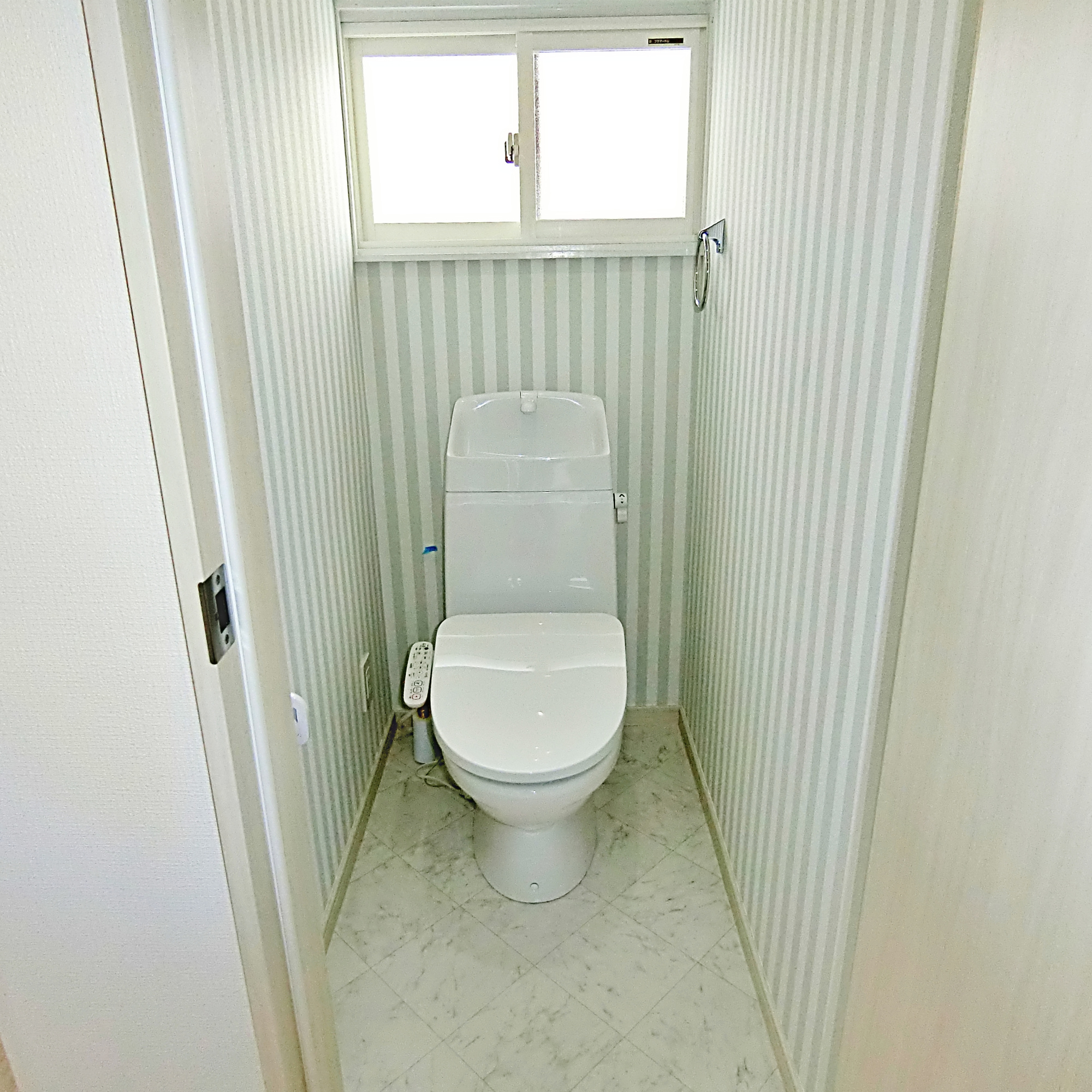 室蘭市柏木町44-23　中古住宅のトイレ