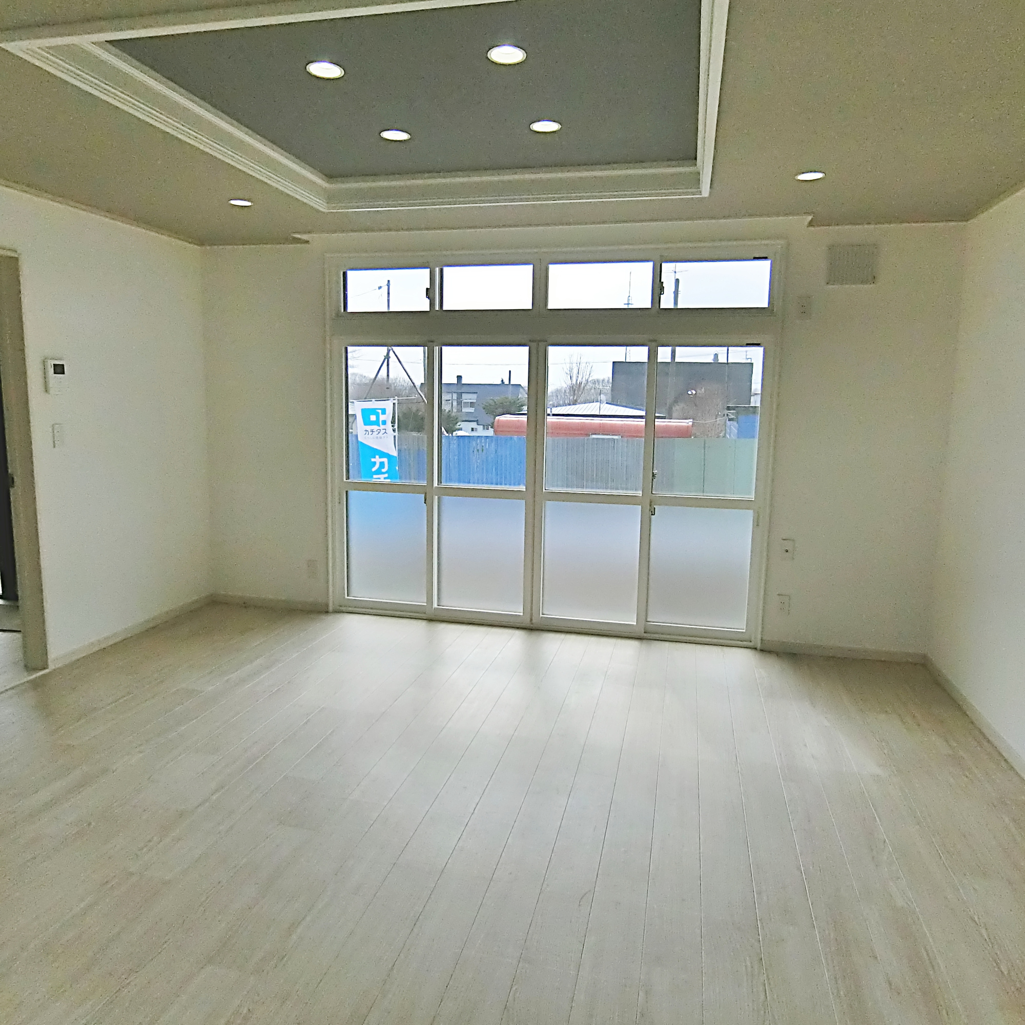 室蘭市柏木町44-23　中古住宅の居間・リビング