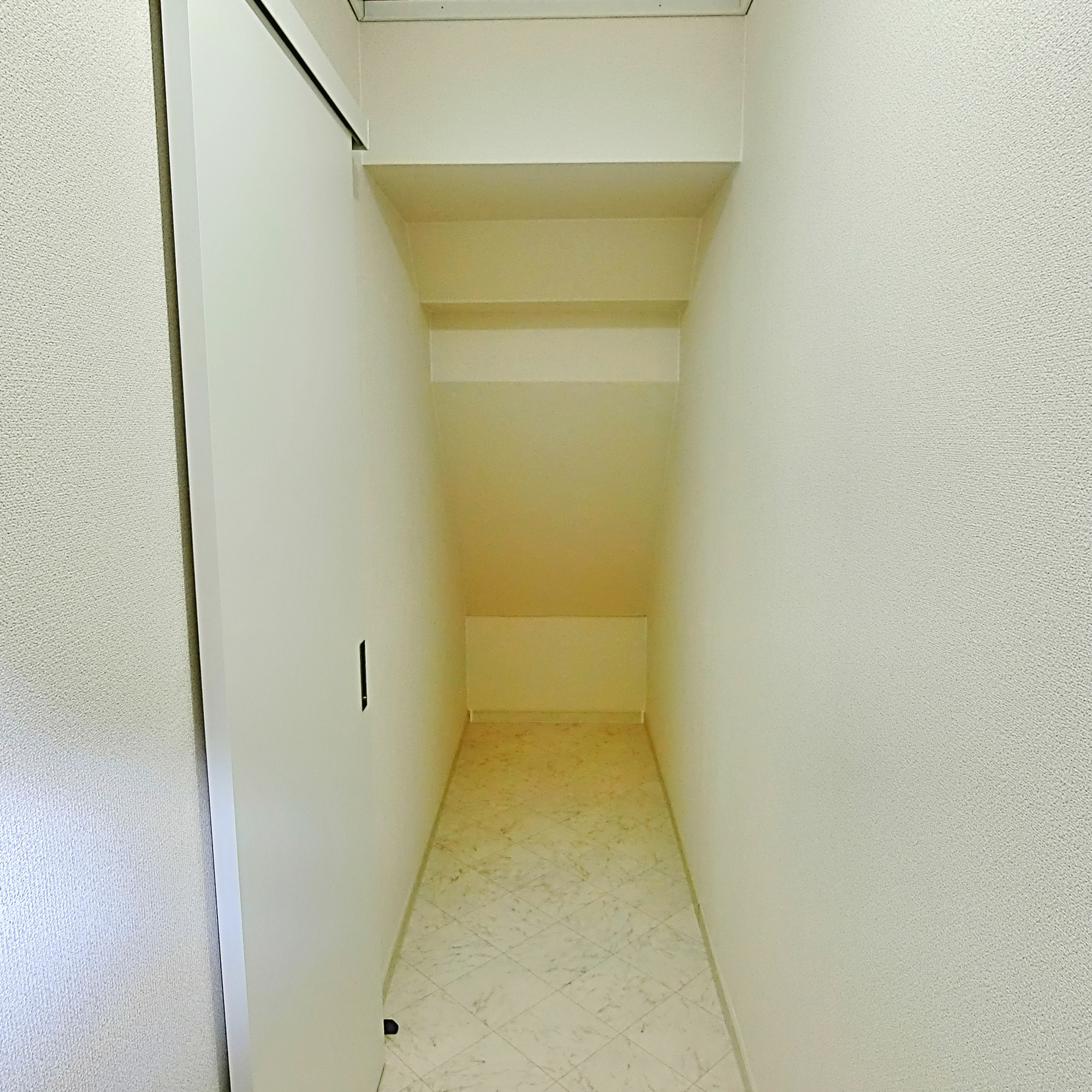 室蘭市祝津町4丁目4-5　リフォーム済中古住宅の収納