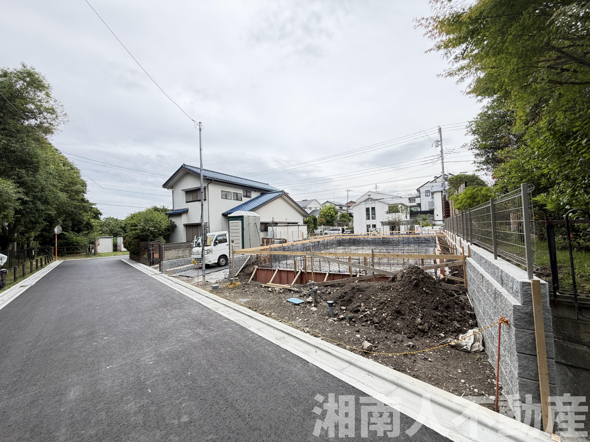 逗子市久木８丁目１３２３新築戸建ての周辺