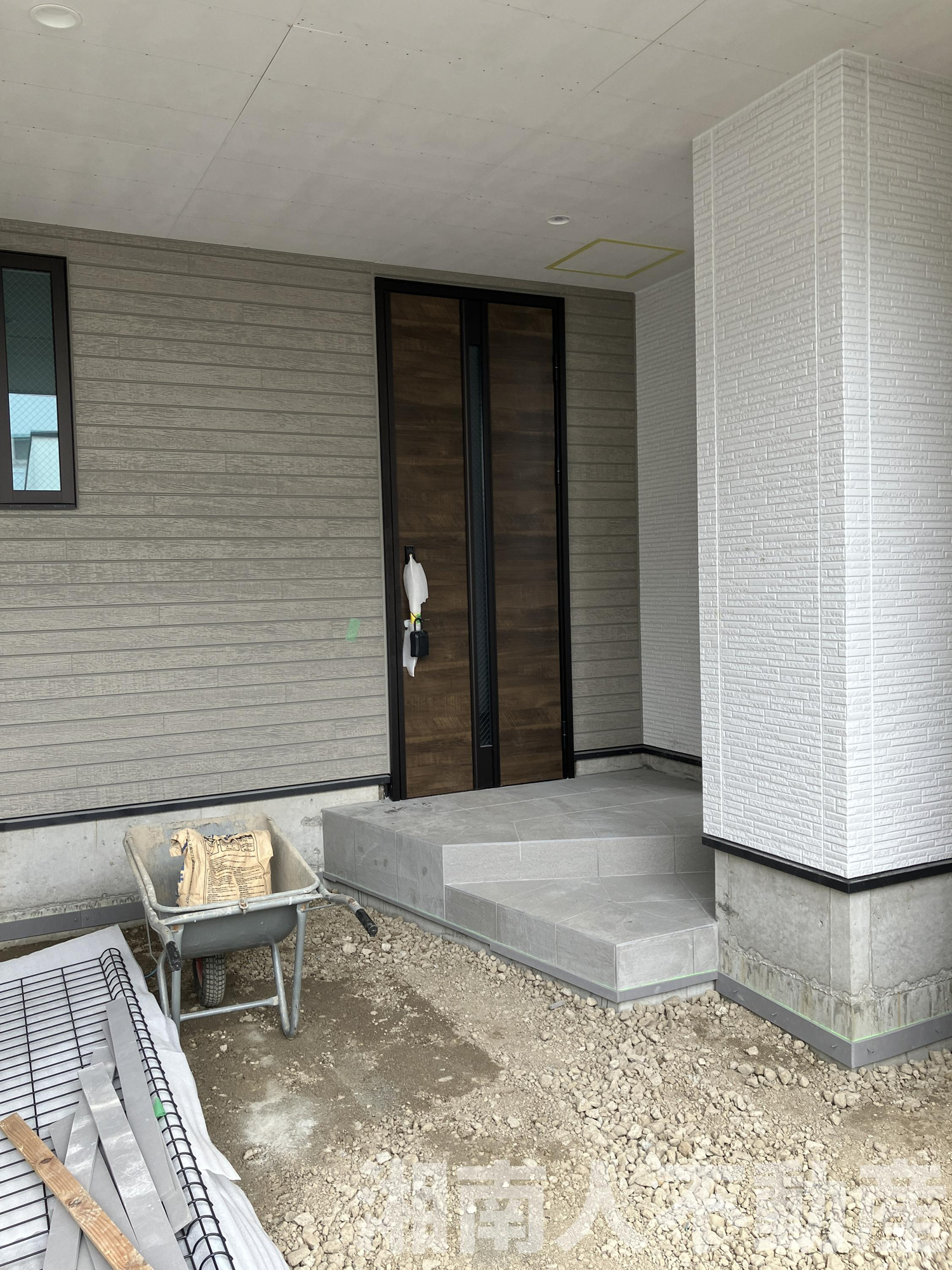 横浜市栄区小菅ヶ谷１丁目２０５７－５１新築戸建ての駐車場