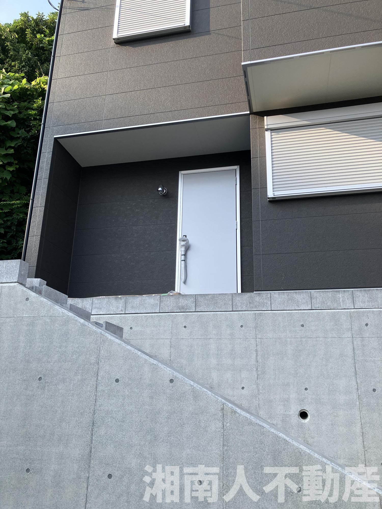 横浜市栄区小菅ヶ谷２丁目１４９４新築戸建ての玄関|シンプルで使いやすい玄関です