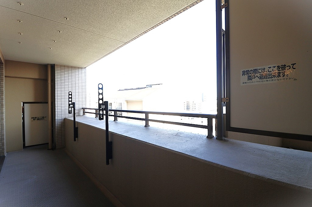 キングスクエア北大阪パークフェリスⅠ番館のバルコニー