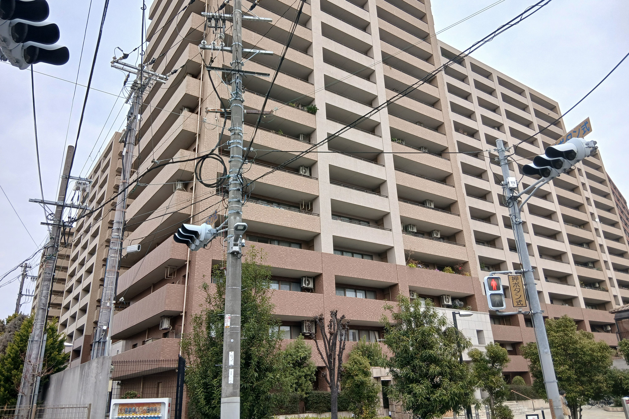 キングスクエア北大阪パークフェリスⅠ番館の外観