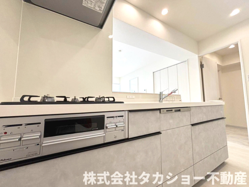 エースハイムちばのキッチン|コンパクトなキッチンで掃除もラクラク