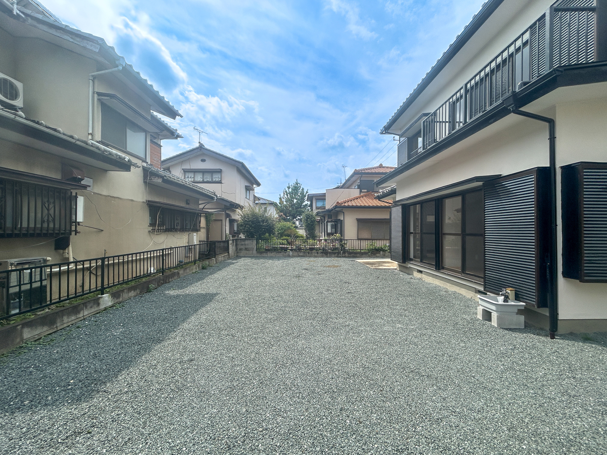 伊勢崎市上諏訪町　中古住宅の庭|砂利施工済みでお手入れ楽々です♪