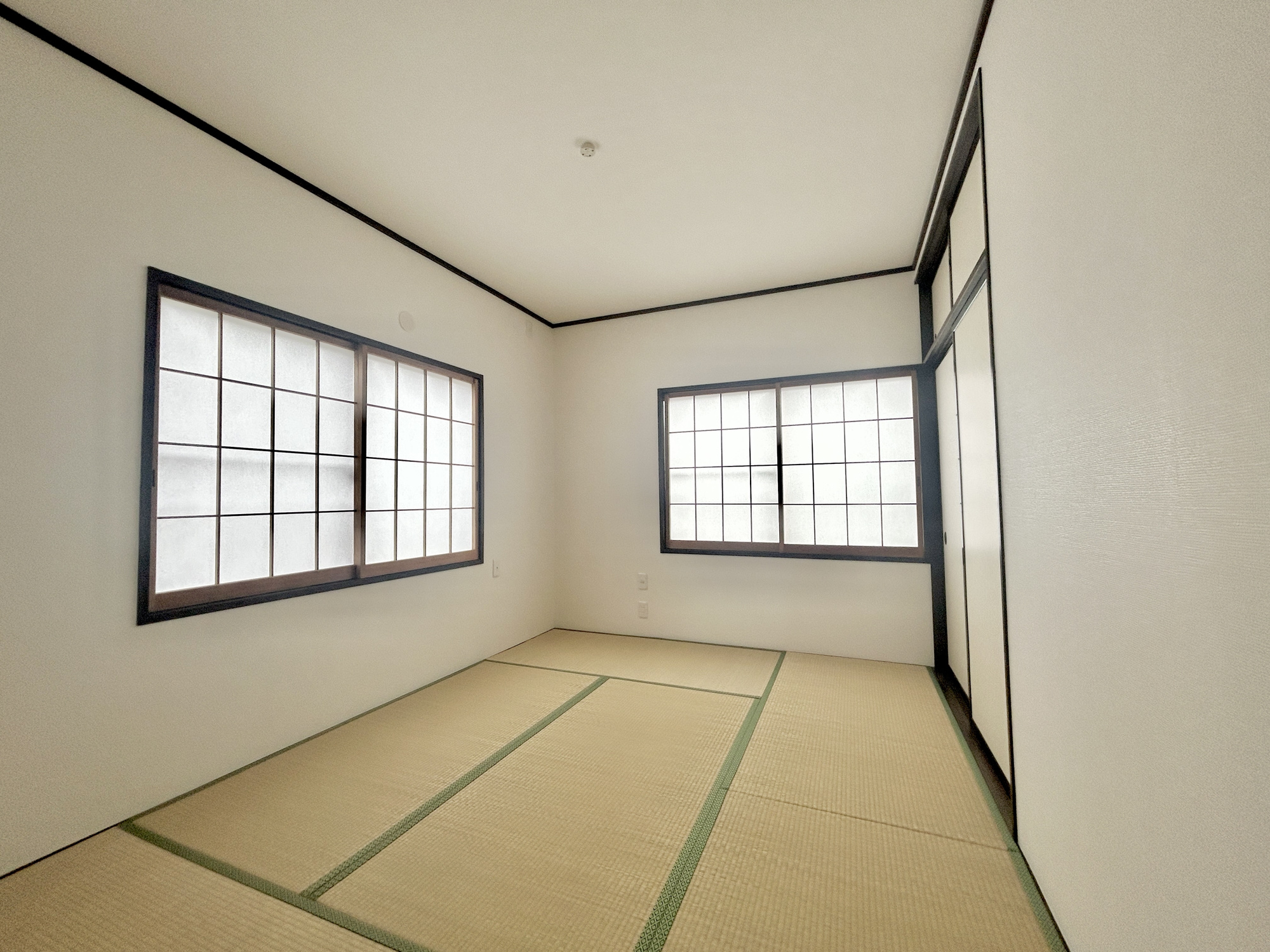 前橋市富士見町1期　中古物件の和室|2面採光がとれる居室は、南側に窓を設けているため、一日中明るく、気分も明るくなります。
