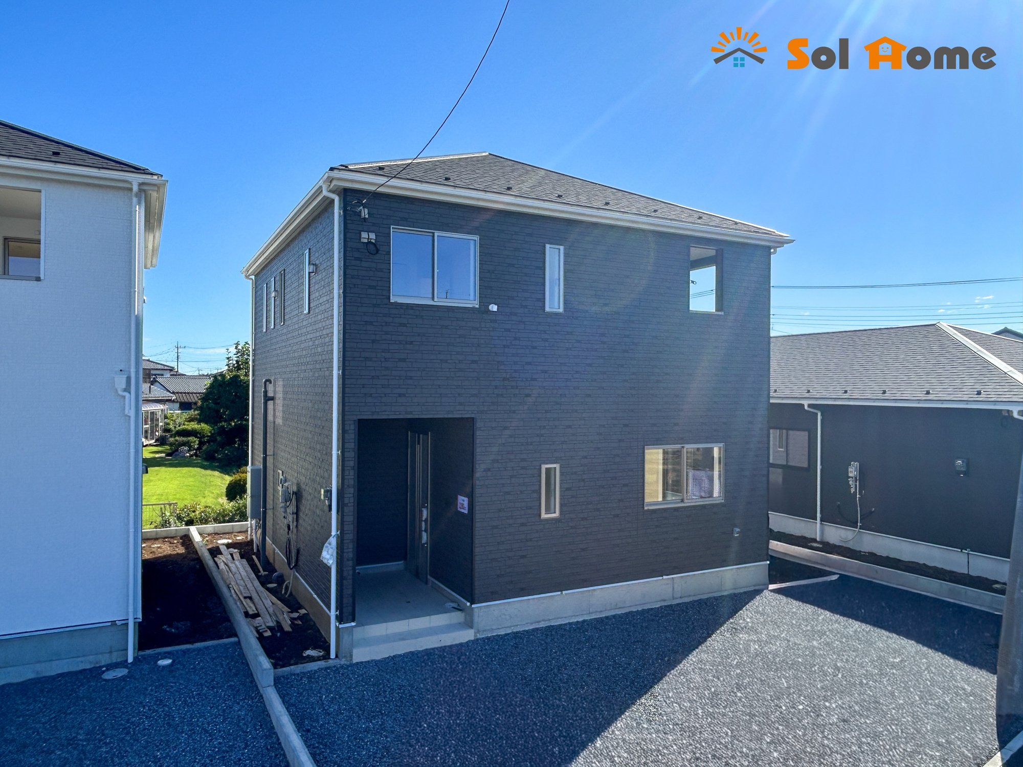 高崎市新町第12　新築住宅全3棟の外観|◆本日のご案内も大歓迎です♪◆ 図面や写真では分からない部分を不動産のプロが丁寧にご説明いたします！！ 年中無休のソルホームはいつでもお問い合わせをお待ちしております♪