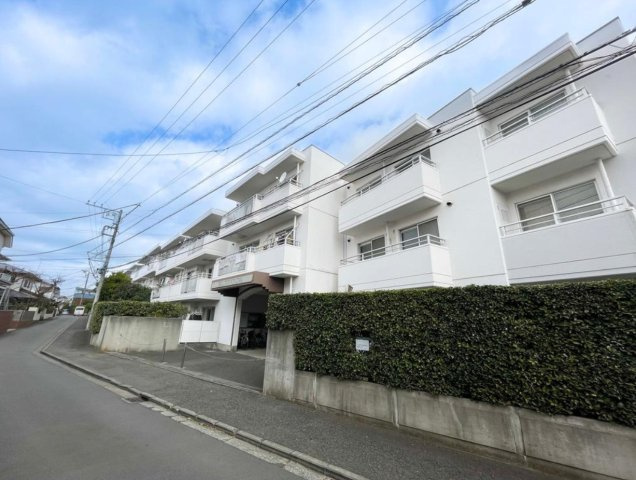 ヒルトップ菊名B棟の外観